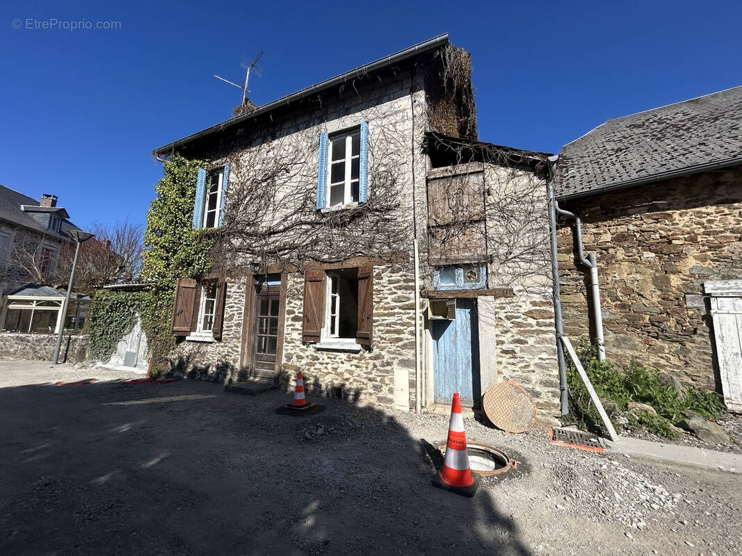 Maison à LAGRAULIERE