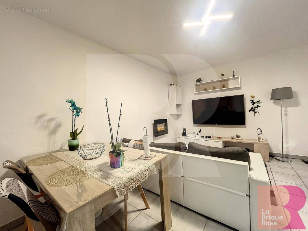 Appartement à MONDONVILLE