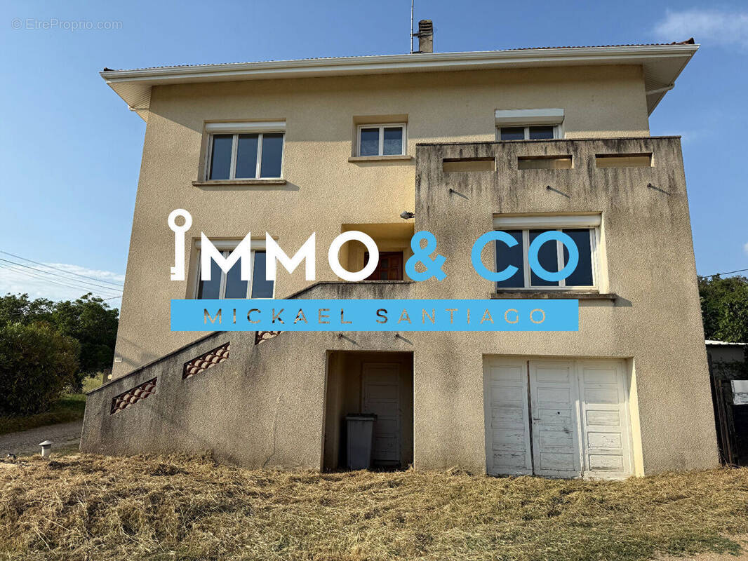 Appartement à MONTELEGER