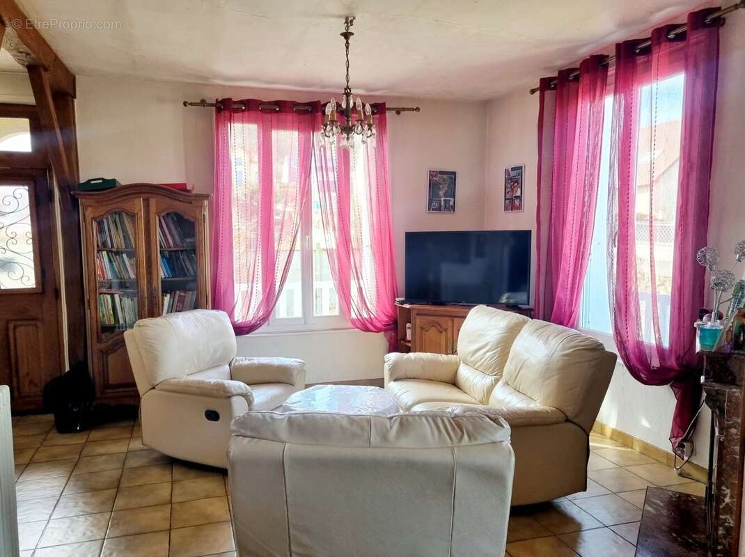 Maison à EPONE