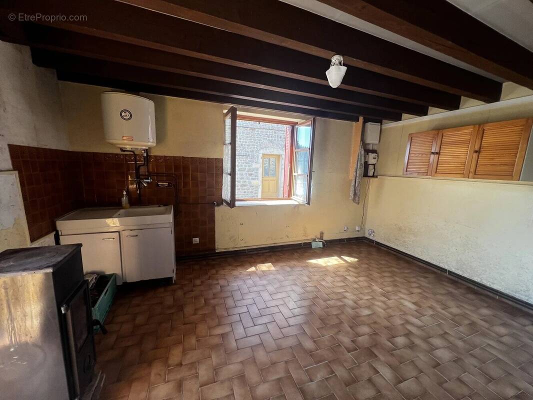 Appartement à SAINT-NIZIER-D&#039;AZERGUES