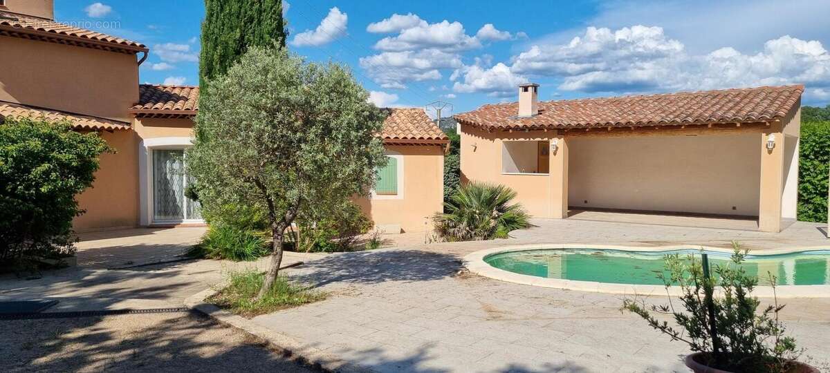 Photo 2 - Maison à AUBIGNAN