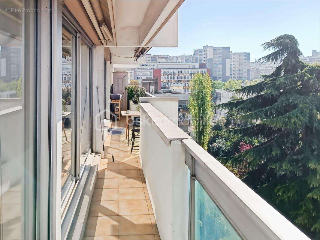 Appartement à PARIS-19E