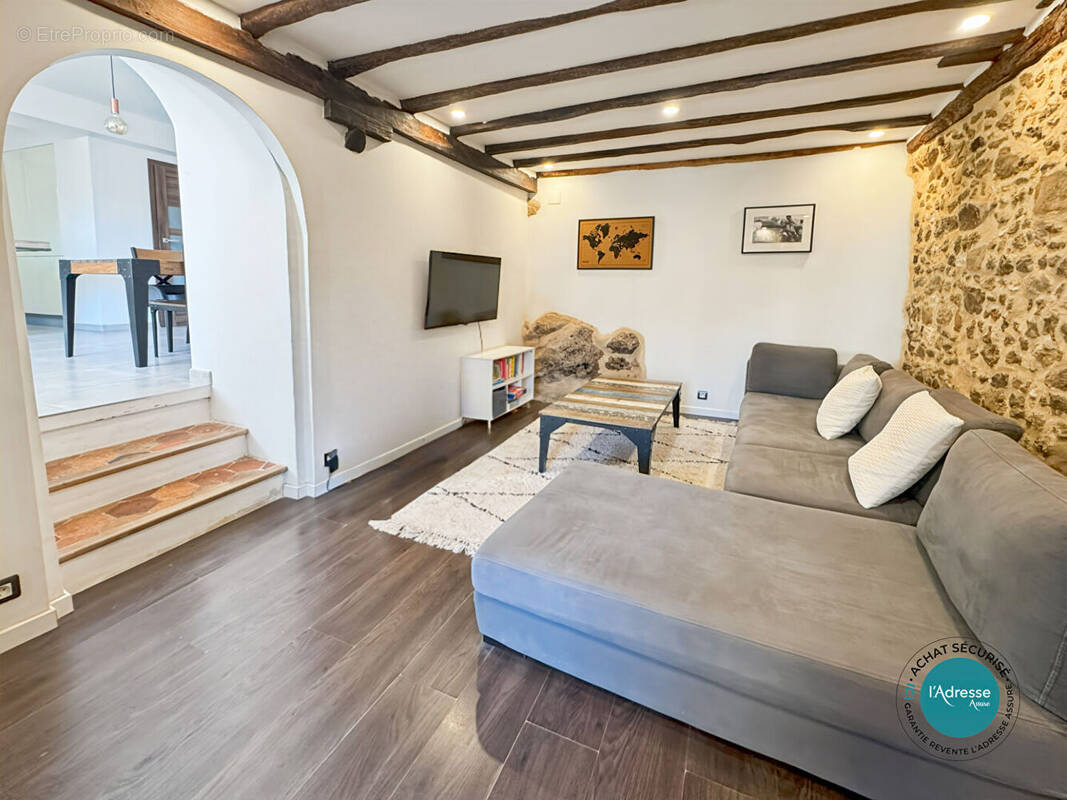 Maison à MENNECY