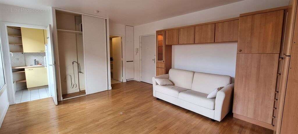 Appartement à LEVALLOIS-PERRET
