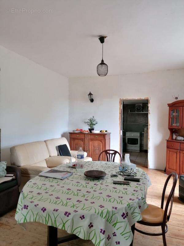 Maison à LA TRINITE-PORHOET
