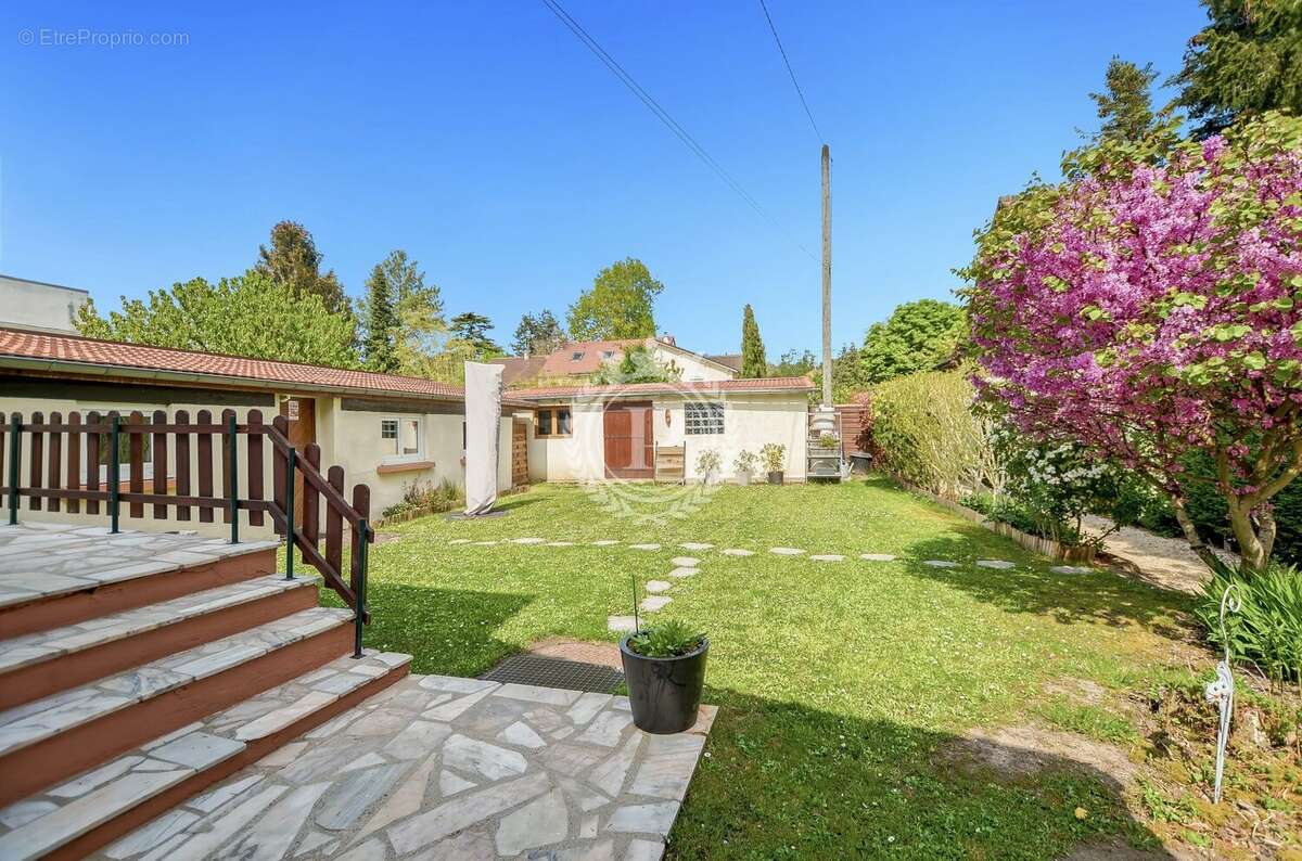 Maison à ANDILLY