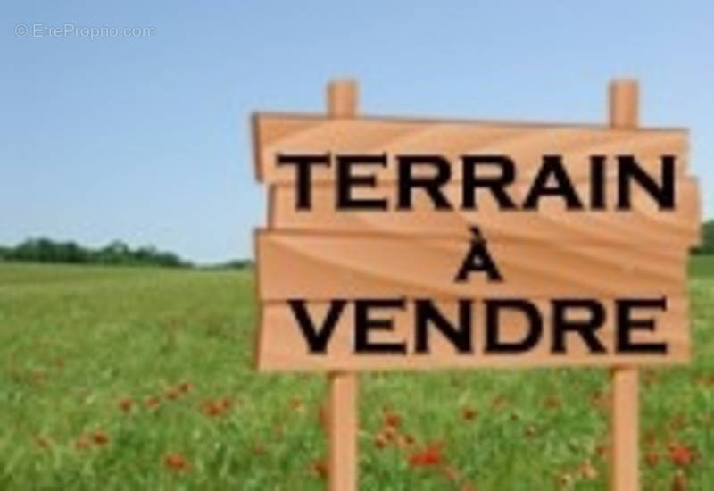 Terrain à SAINT-PIERRE-D&#039;OLERON