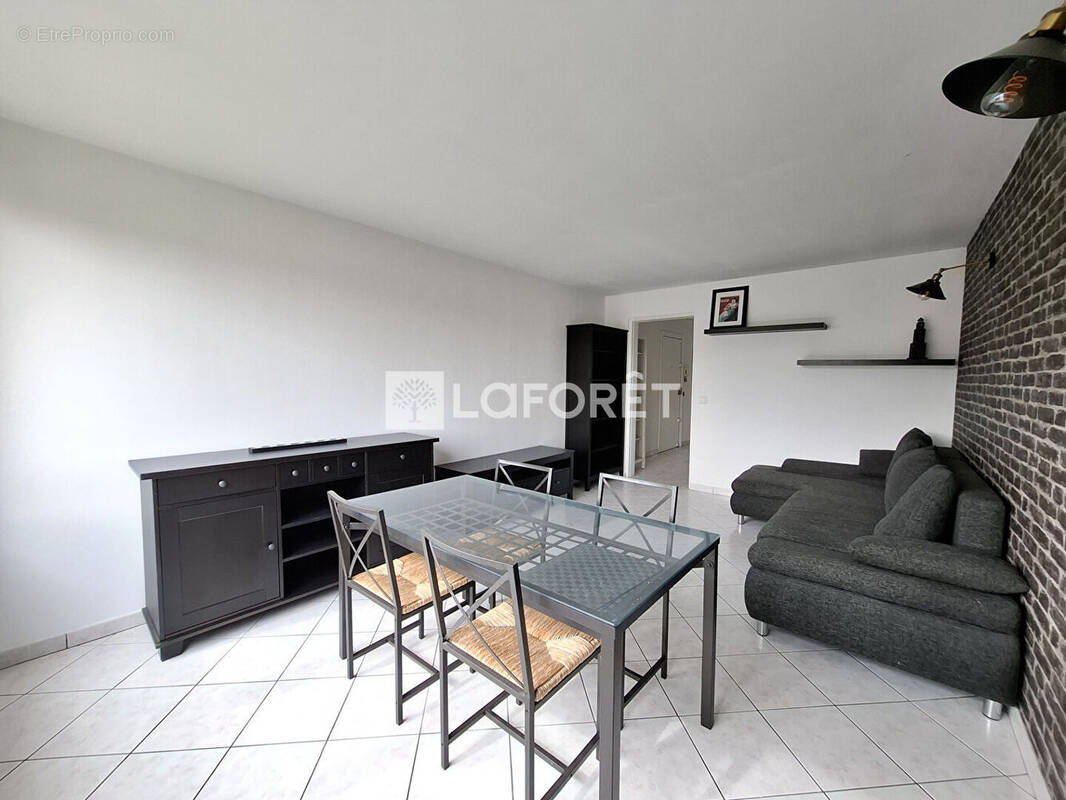 Appartement à VILLEMOMBLE