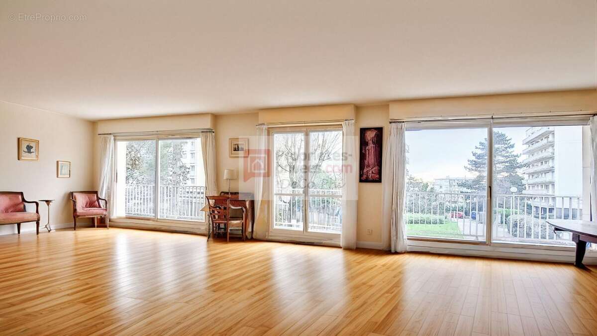 Appartement à VERSAILLES