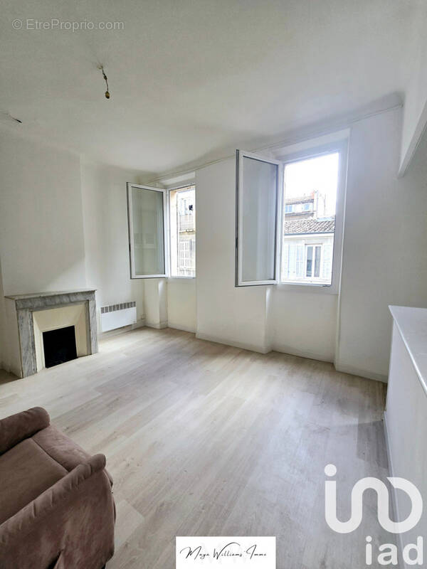 Photo 1 - Appartement à MARSEILLE-5E