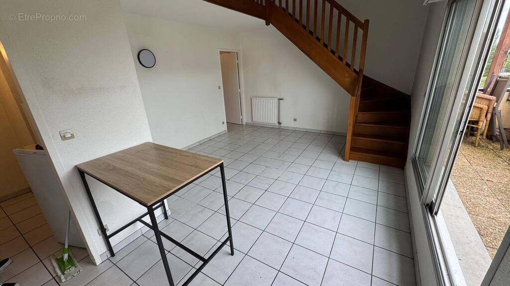 Appartement à FERNEY-VOLTAIRE