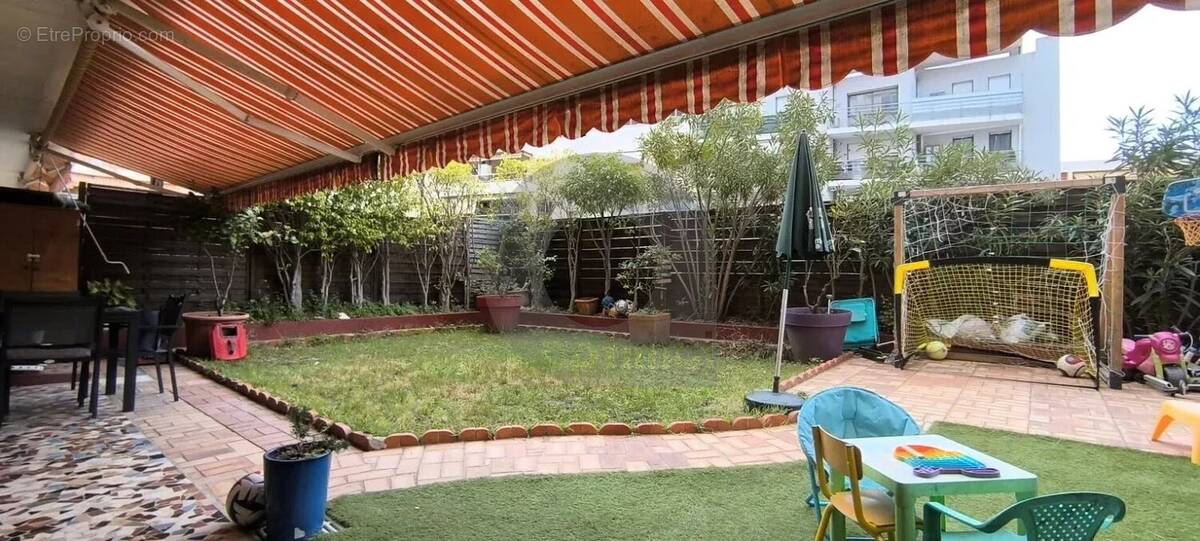 Appartement à ROQUEBRUNE-CAP-MARTIN