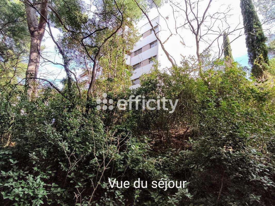 Appartement à MARSEILLE-9E
