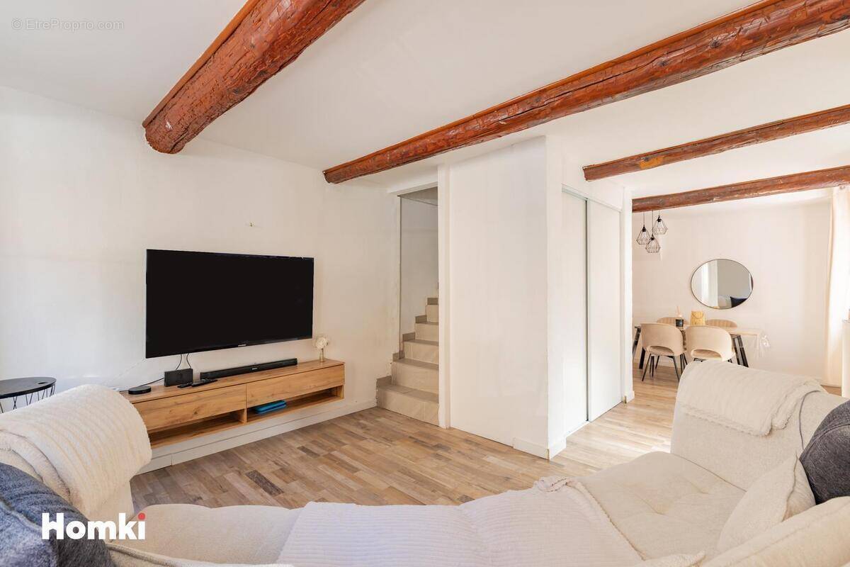 Maison à COURSAN