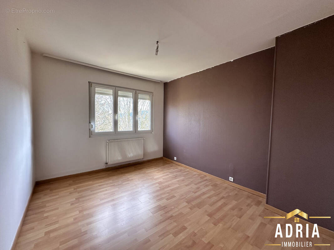 Appartement à FAMECK