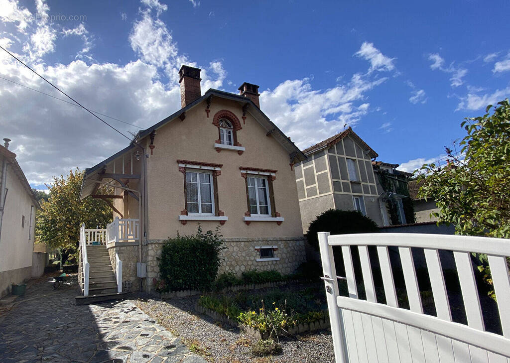 Maison à ARGENTON-SUR-CREUSE
