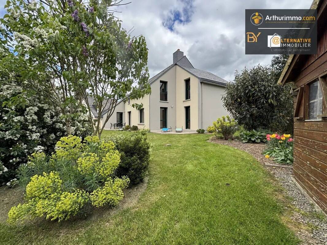 Maison à ARGENTRE-DU-PLESSIS