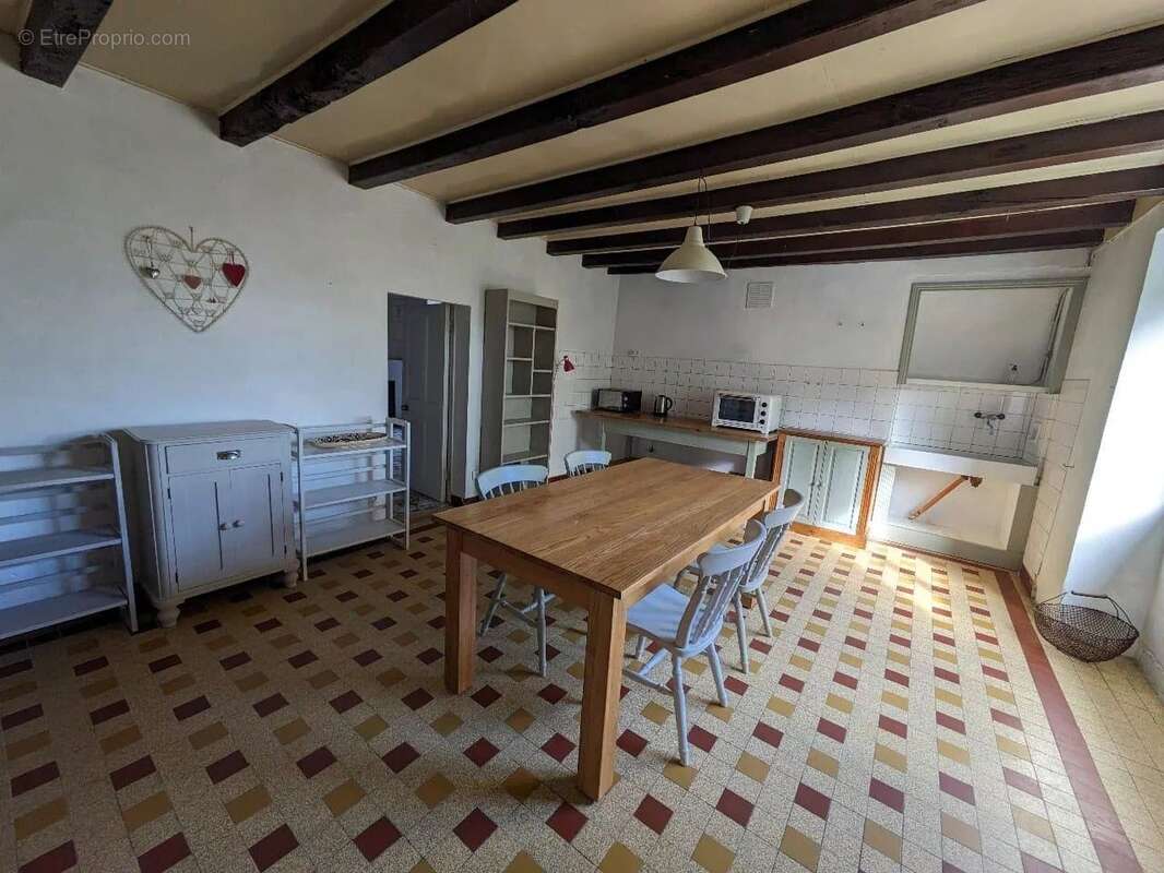 Maison à AUBETERRE-SUR-DRONNE