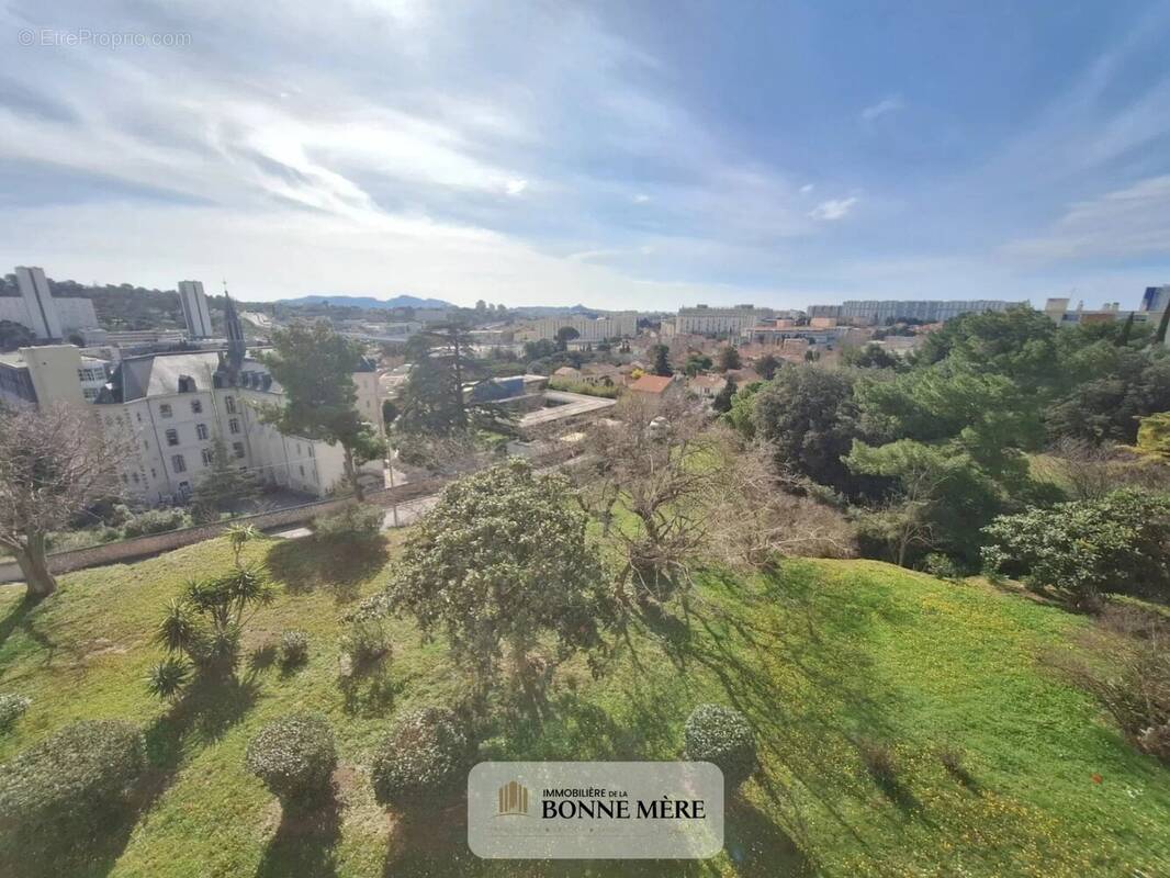 Appartement à MARSEILLE-13E
