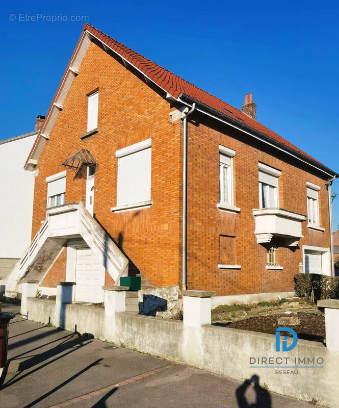 Maison à ANNEZIN