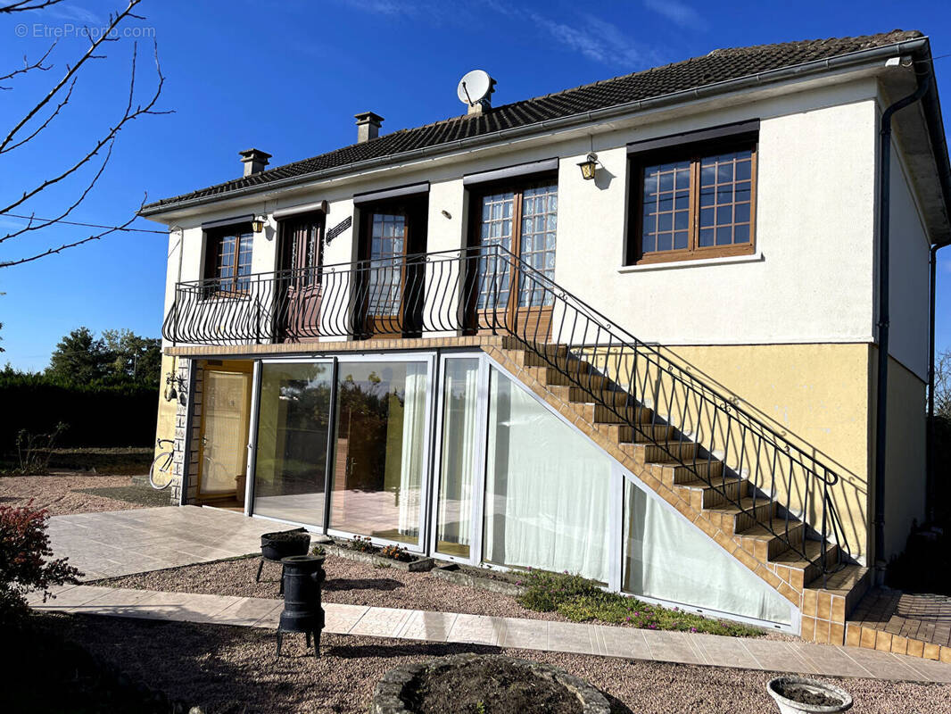 Maison à BESSAY-SUR-ALLIER