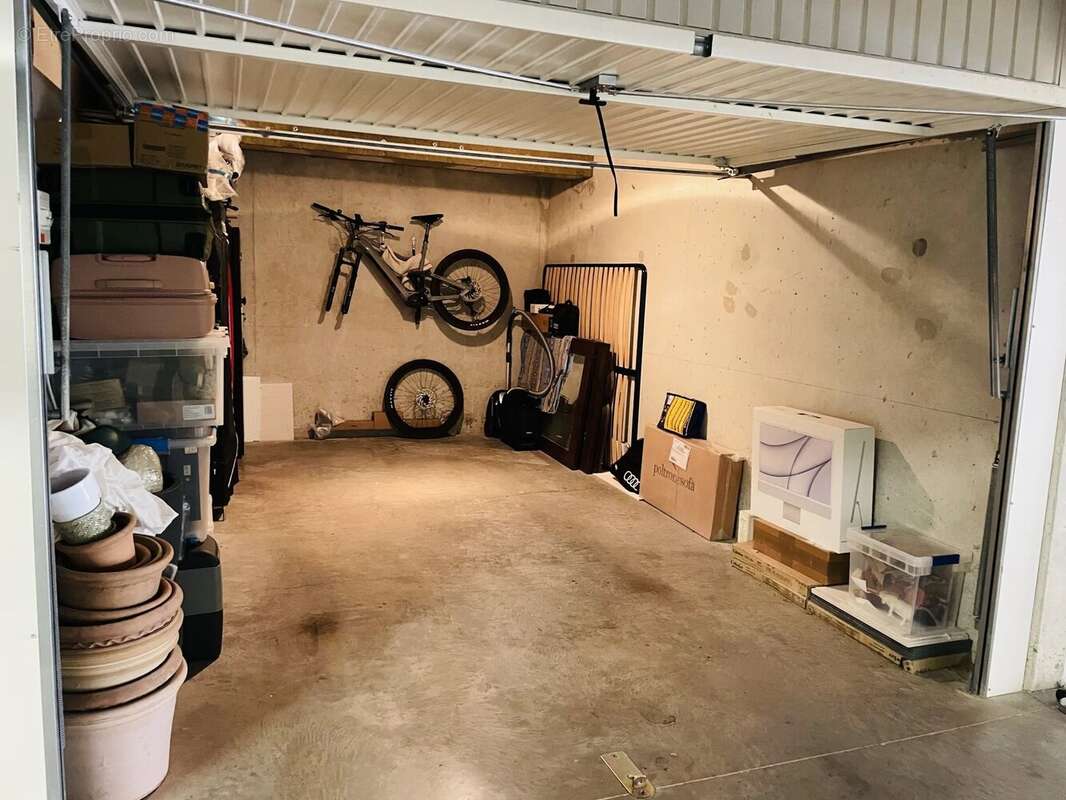 Appartement à VENELLES
