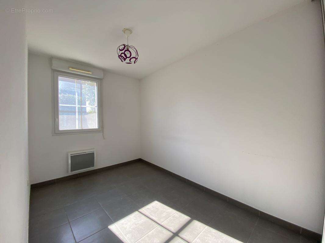 Appartement à MAUGUIO
