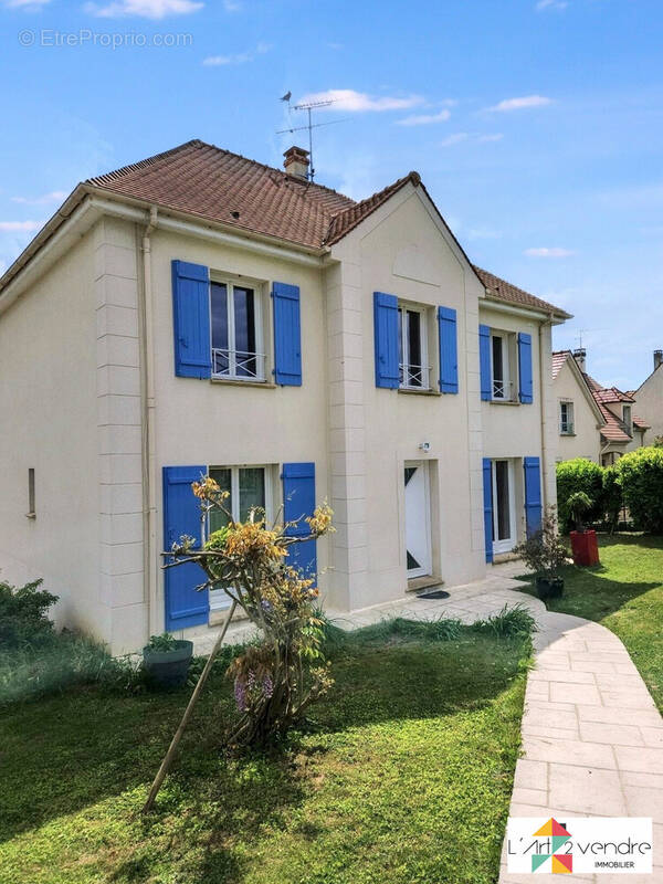 Maison à VARENNES-JARCY