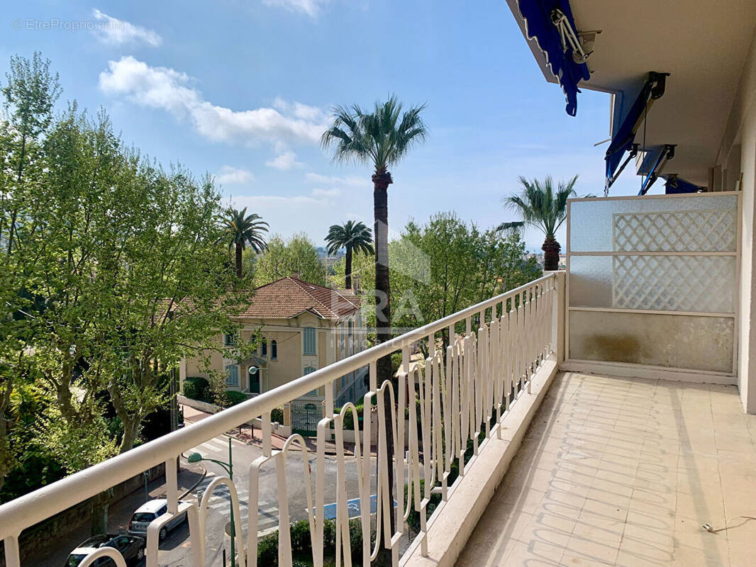 Appartement à LE CANNET