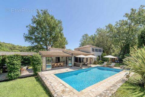 Maison à MOUGINS