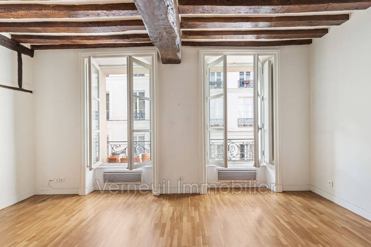 Appartement à PARIS-7E