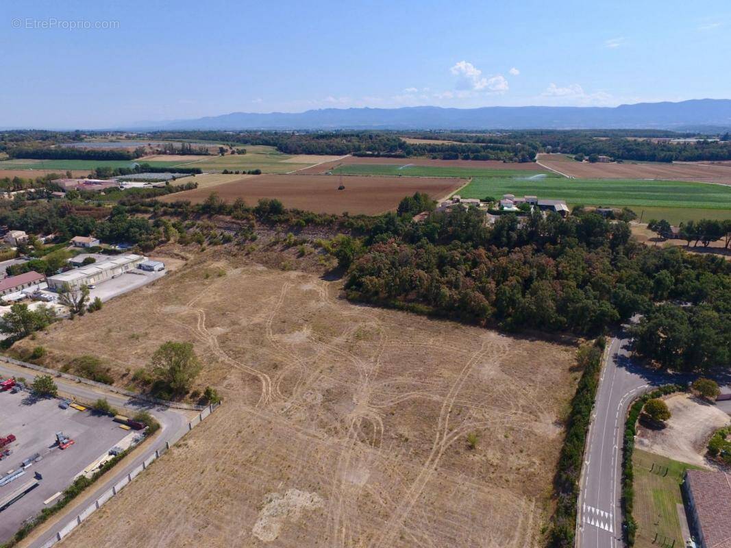 Terrain à PORTES-LES-VALENCE