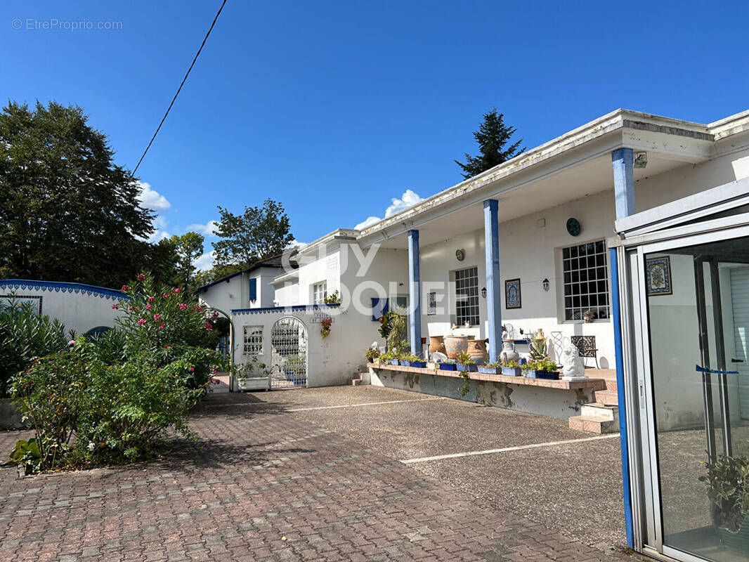 Maison à ARTIX