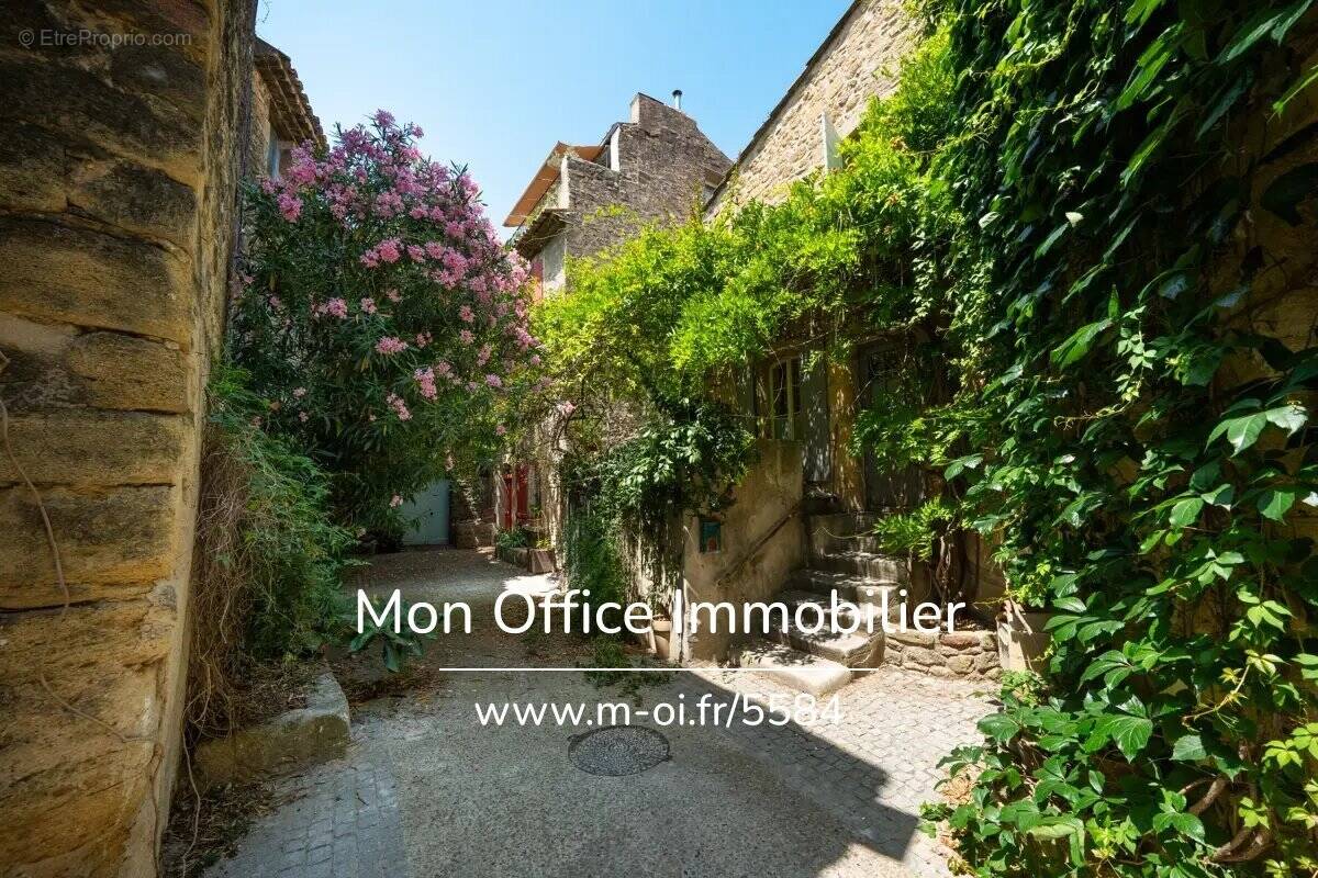Maison à LAURIS