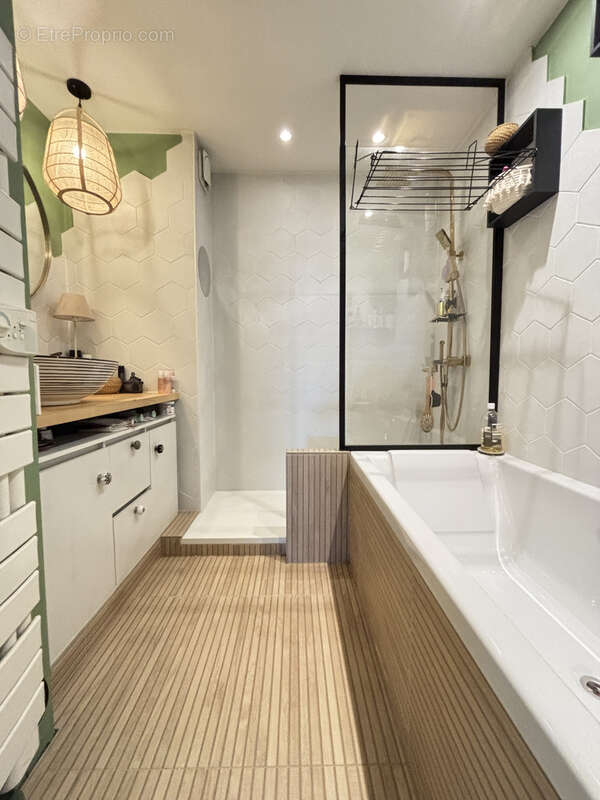 Appartement à SAINT-GENIS-LAVAL