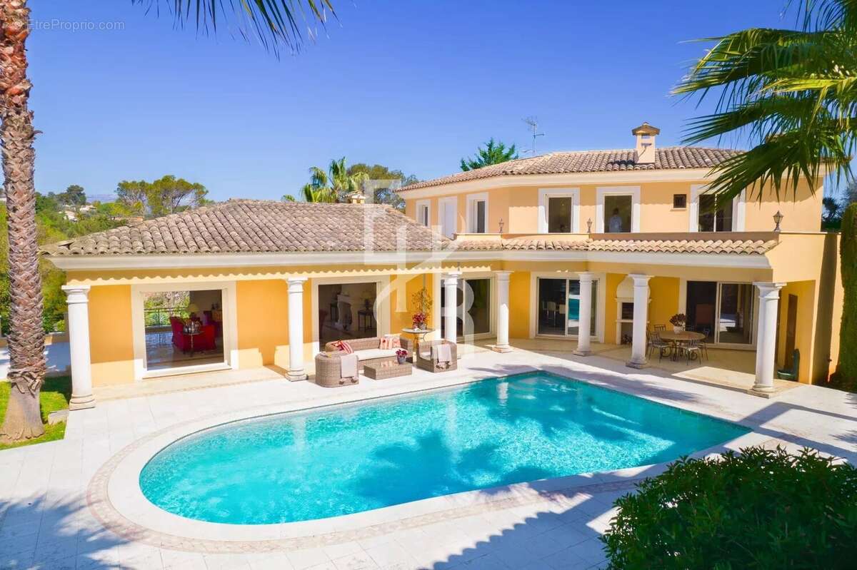 Maison à MOUGINS