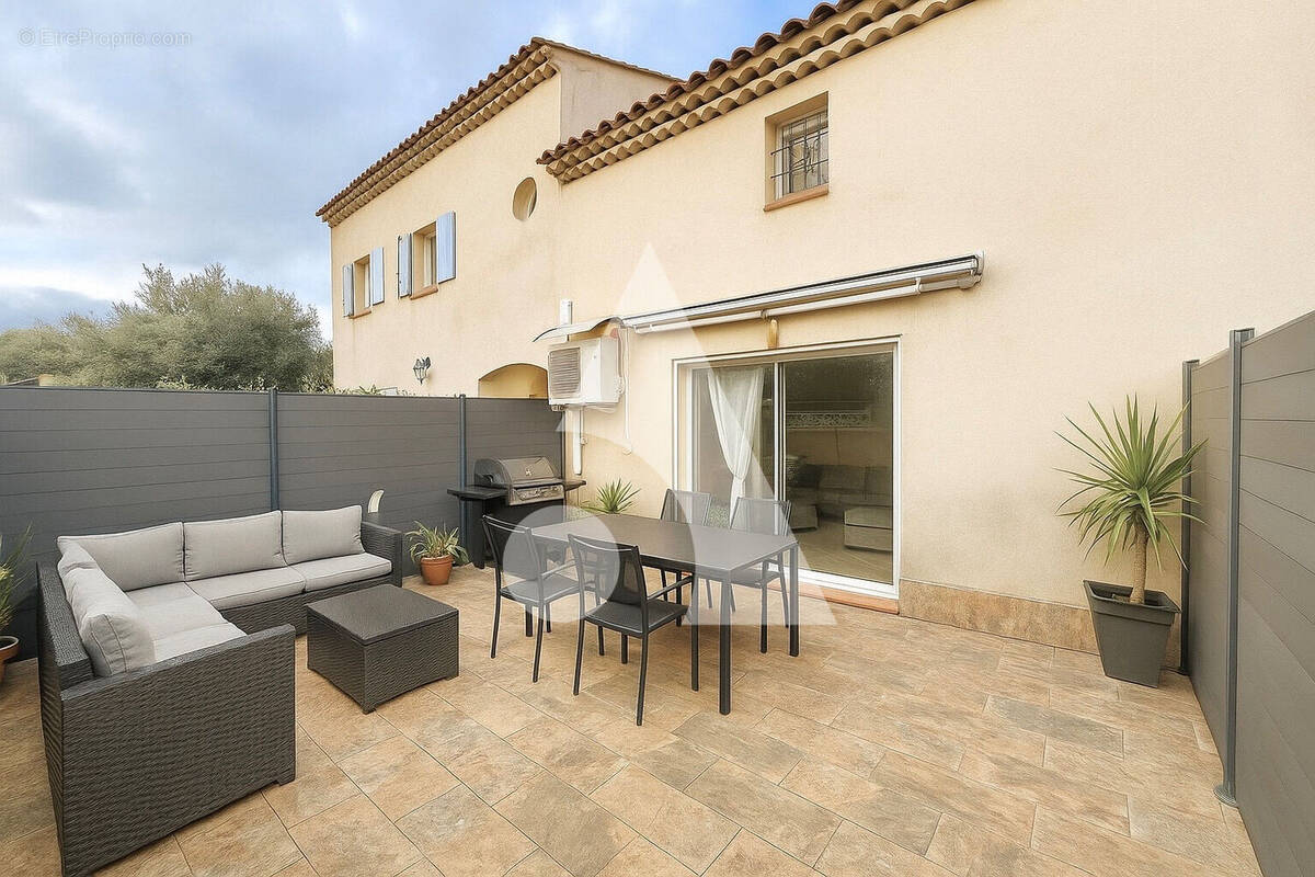 Maison à ROUSSET