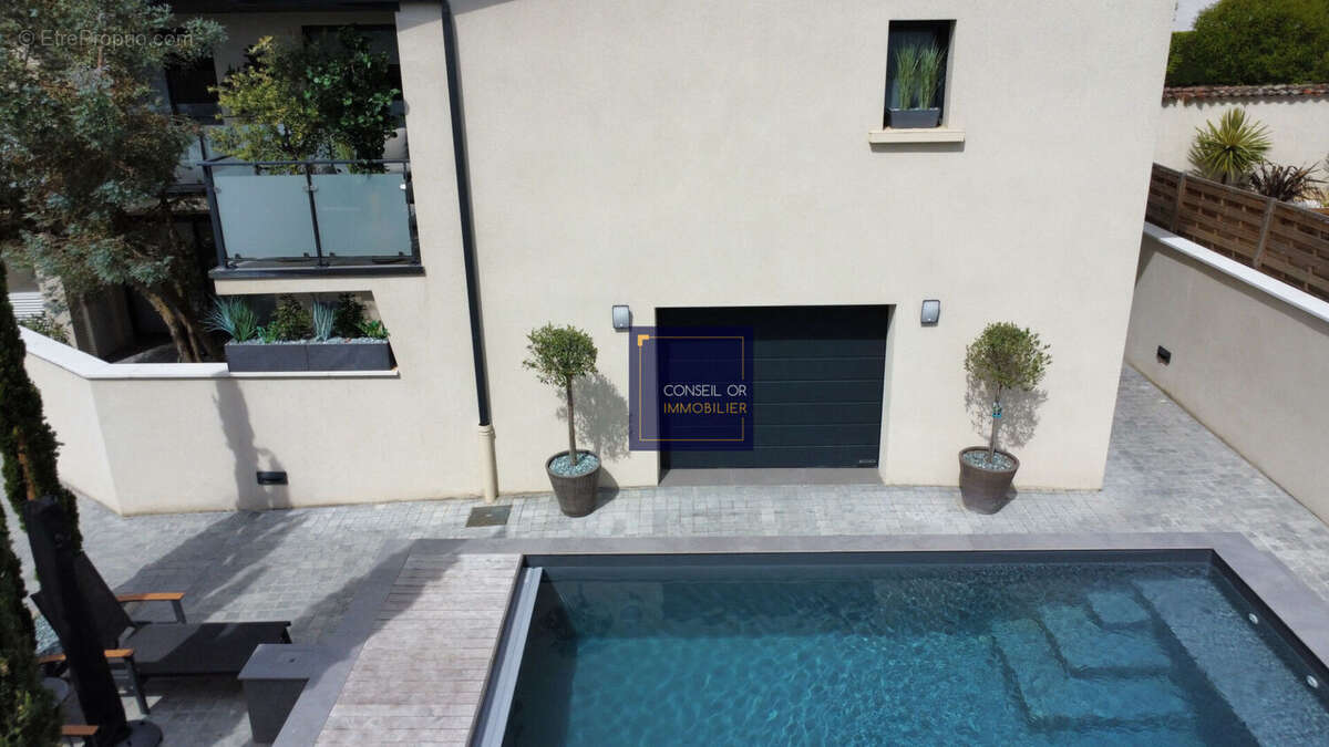 Appartement à SAINT-GENIS-LAVAL
