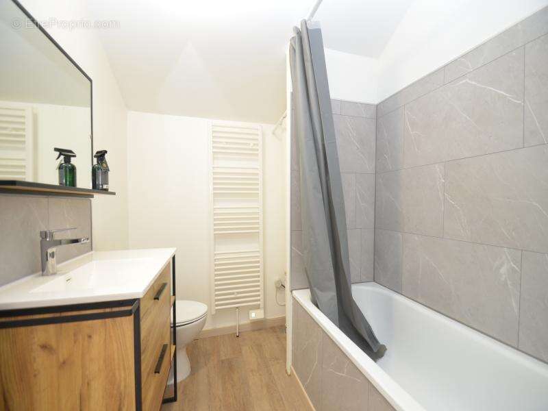 Appartement à MOULIN-NEUF