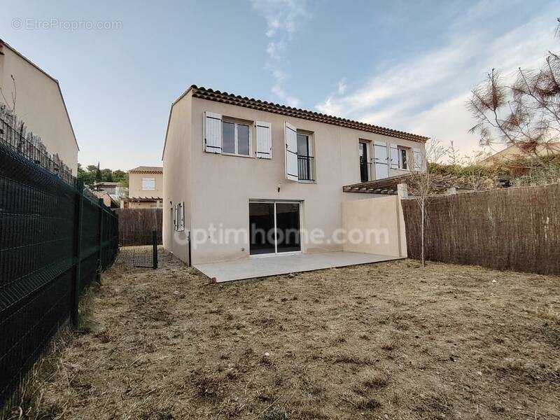 Maison à LA BASTIDONNE