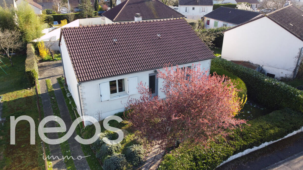 Maison à SAINT-DOULCHARD