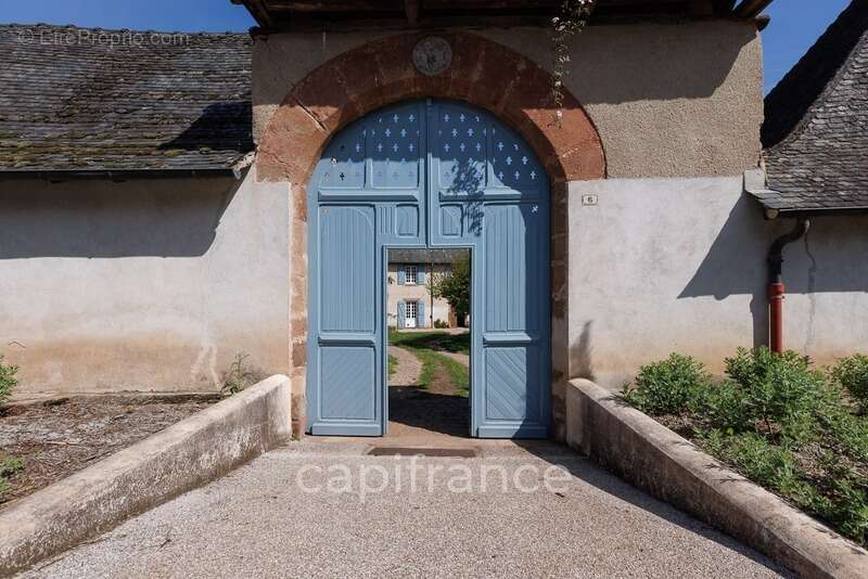 Maison à SALIGNAC-EYVIGUES