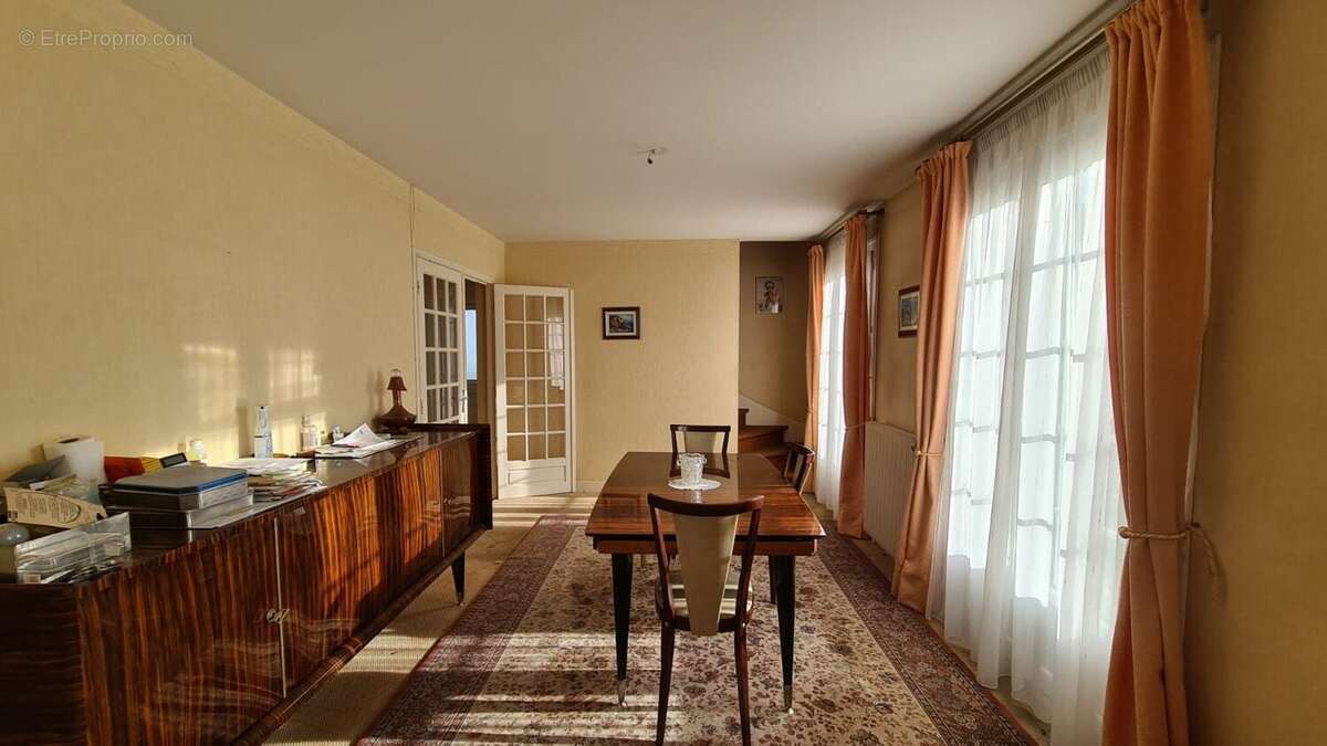 Maison à BAZEMONT