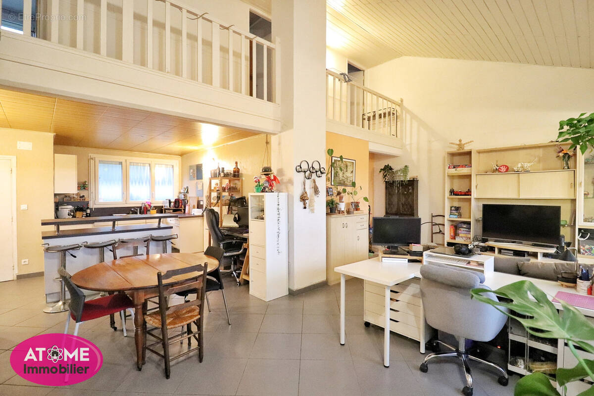 Maison à AUBOUE