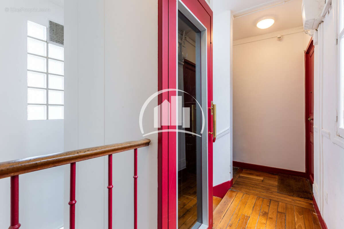 Appartement à PARIS-19E