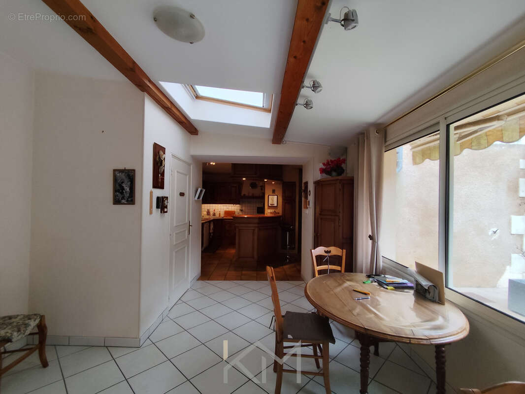 Maison à NEUVILLE-DE-POITOU