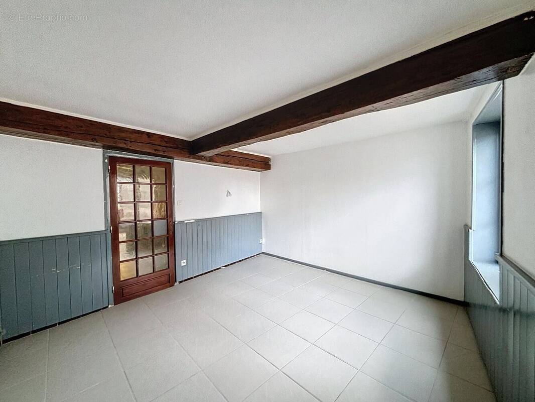 Photo 1 - Appartement à PONT-DE-VEYLE