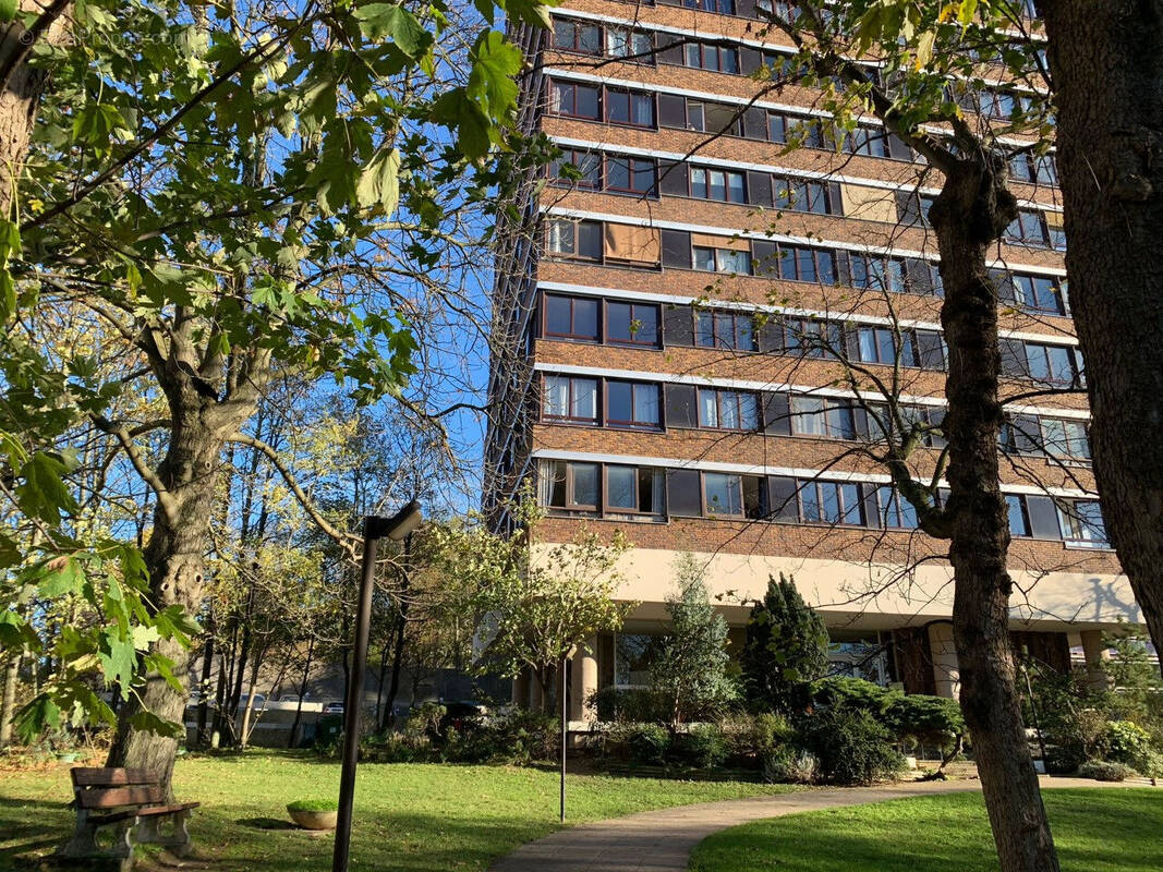 Appartement à FONTENAY-SOUS-BOIS