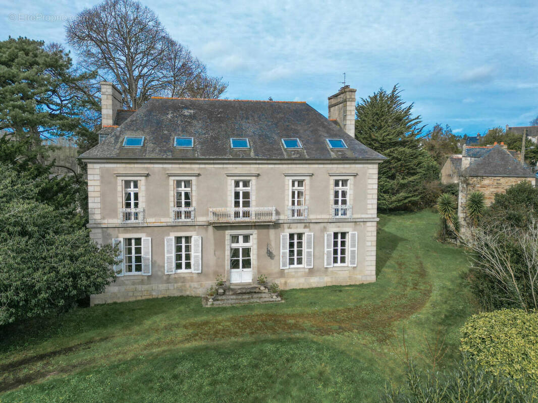 DANIEL 1.6-1 - Maison à LANNION